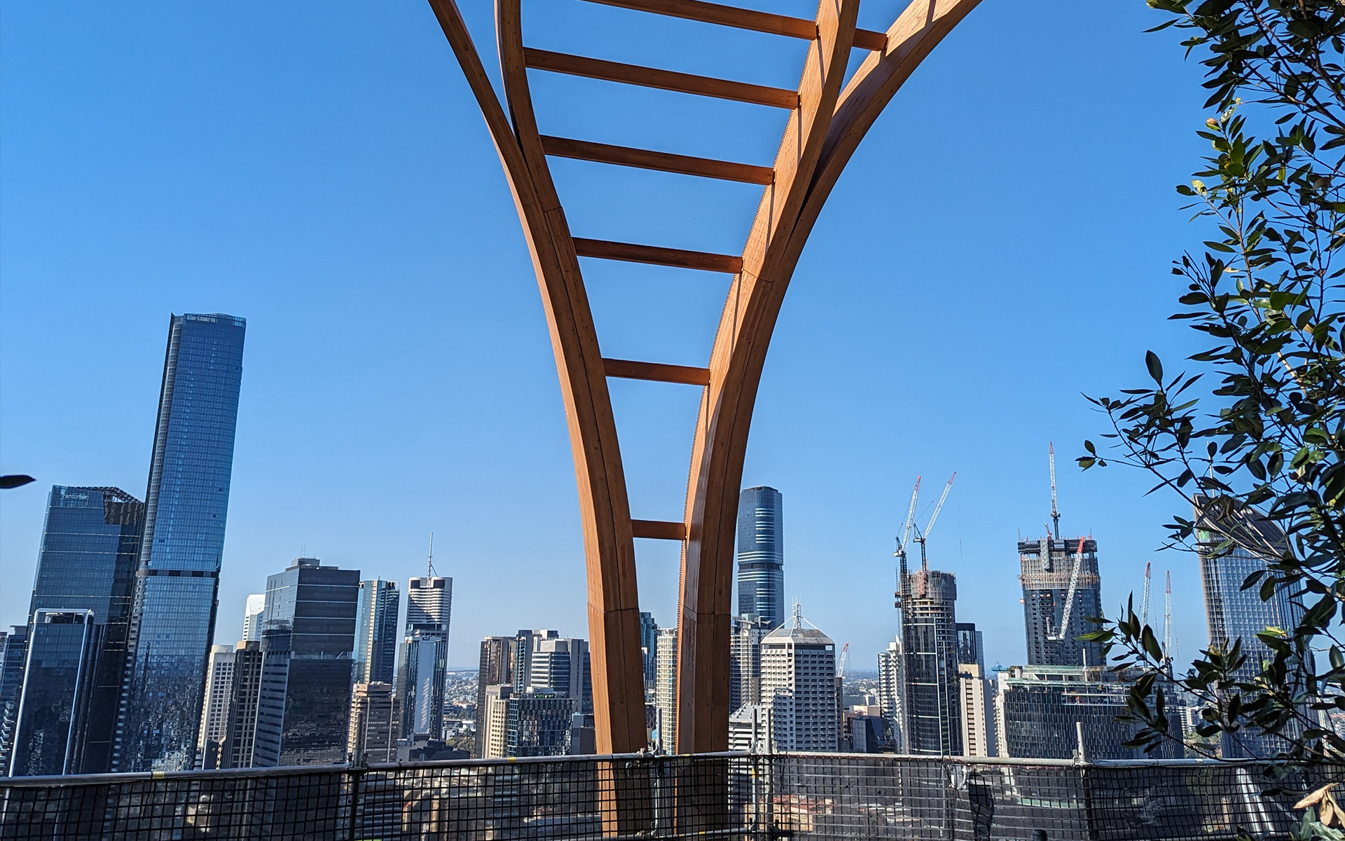 Pergola con travi di legno lamellari